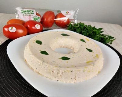 Mousse de Tomate TREBESCHI com manjericão